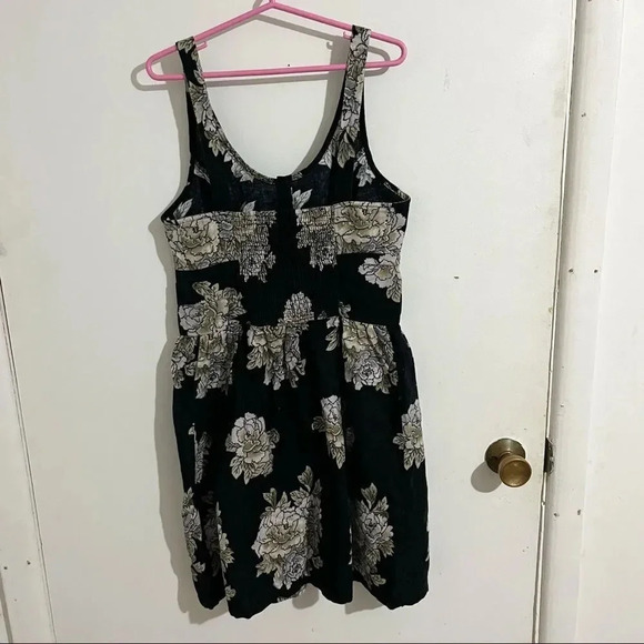 Kimchi Blue navy floral 100% cotton summer dress Size S - Picture 2 of 8